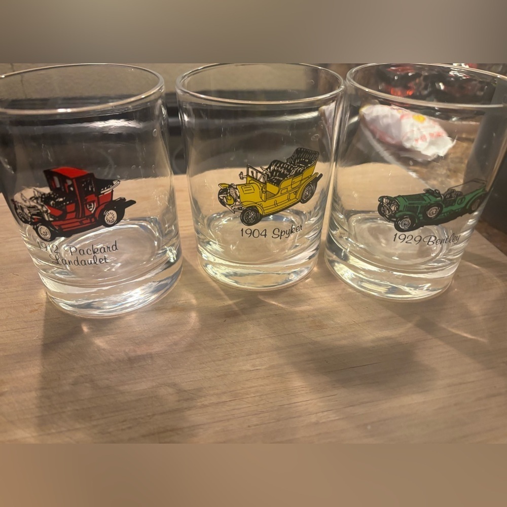 Vintage 1960’s antique car glasses / barware
